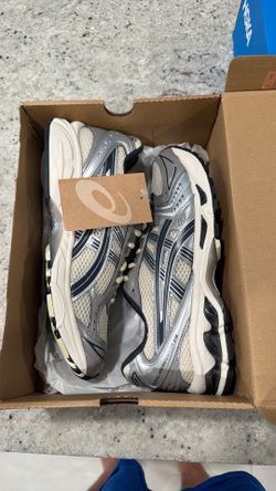 ASICS Gel-Kayano 14
