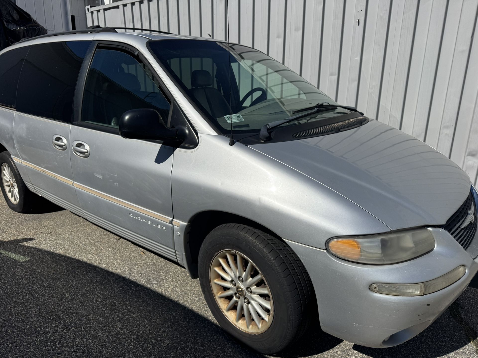 Chrysler 1999 136K Miles - No Back Seats -  - Car Moves But Needs Repairs 