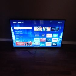 42 Inch TCL TV With Remote