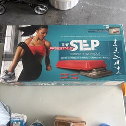 The Step Freestyle Circuit Size Aerobic Platform