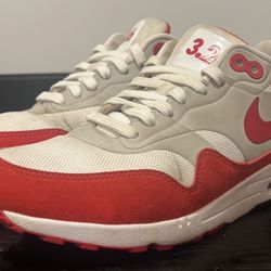 SIZE 6.5 W0MAN - Nike Air Max Day  White Red 