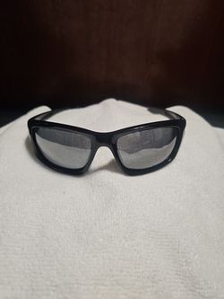 Men's Oakley Valves