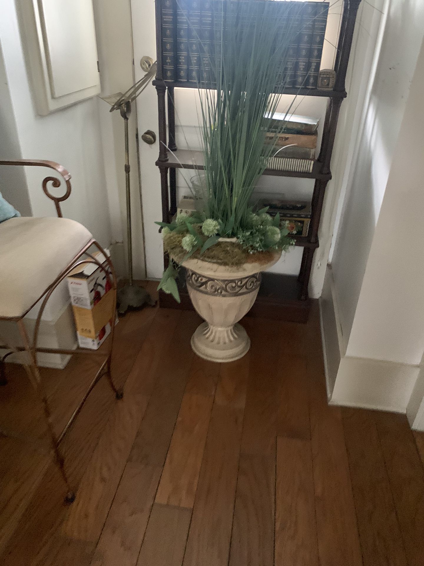 Fake Plants With Big Pot