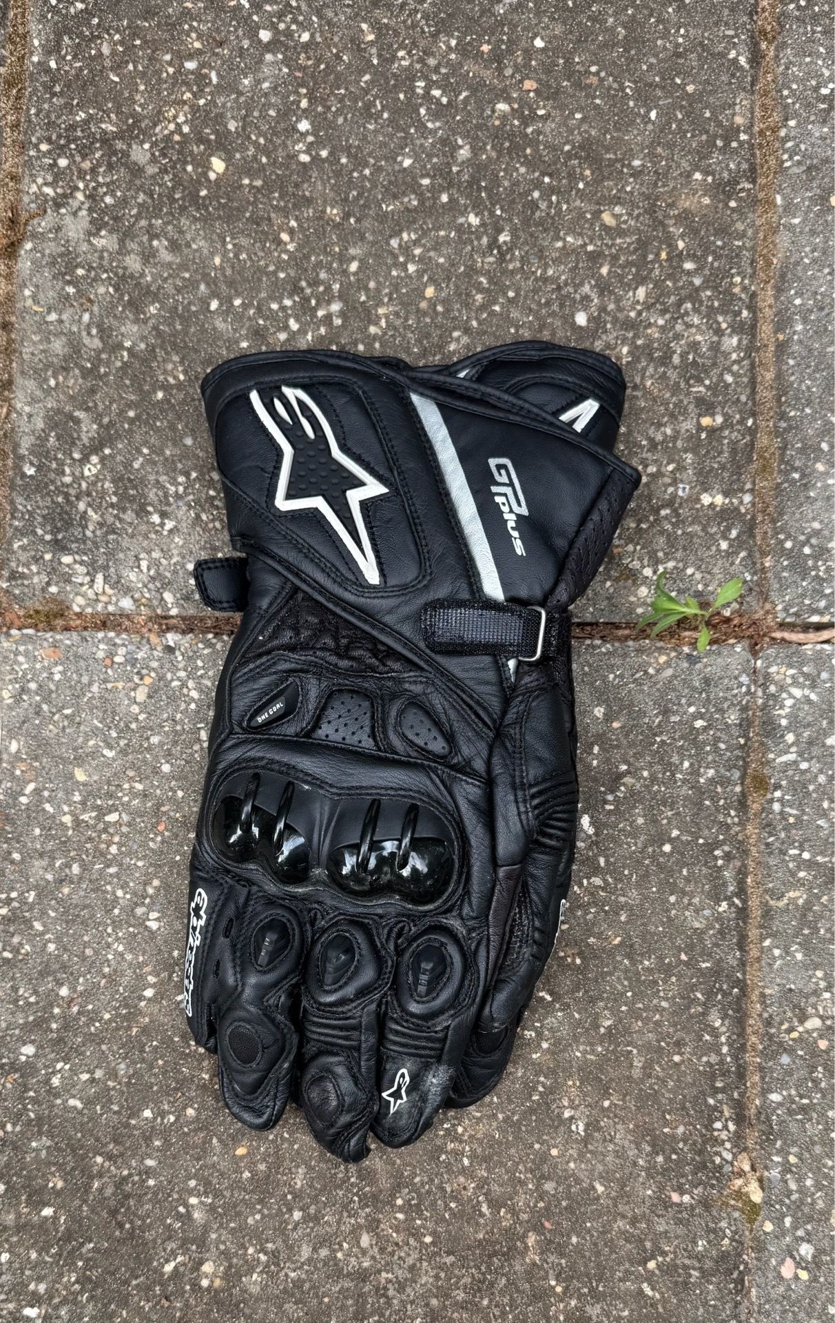 Alpinestars Stella SP-8 V3 racing gloves