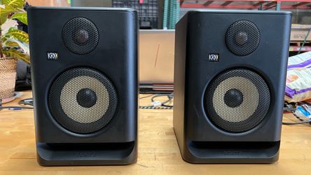 KRK RP5G5 ROKIT 5 Generation Five 5" Powered Studio Monitor