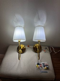 New Set of 2 Gold Wall Lamps whit 💡 ( Hardwired)