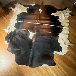 Full Natural Cows Hide Rug From Morocco 
