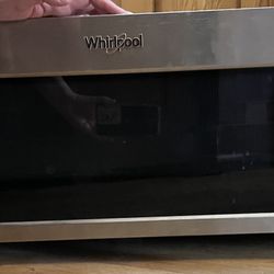 Whirlpool 1.1 Cubic Ft Low Profile Microwave And Hood Combination 