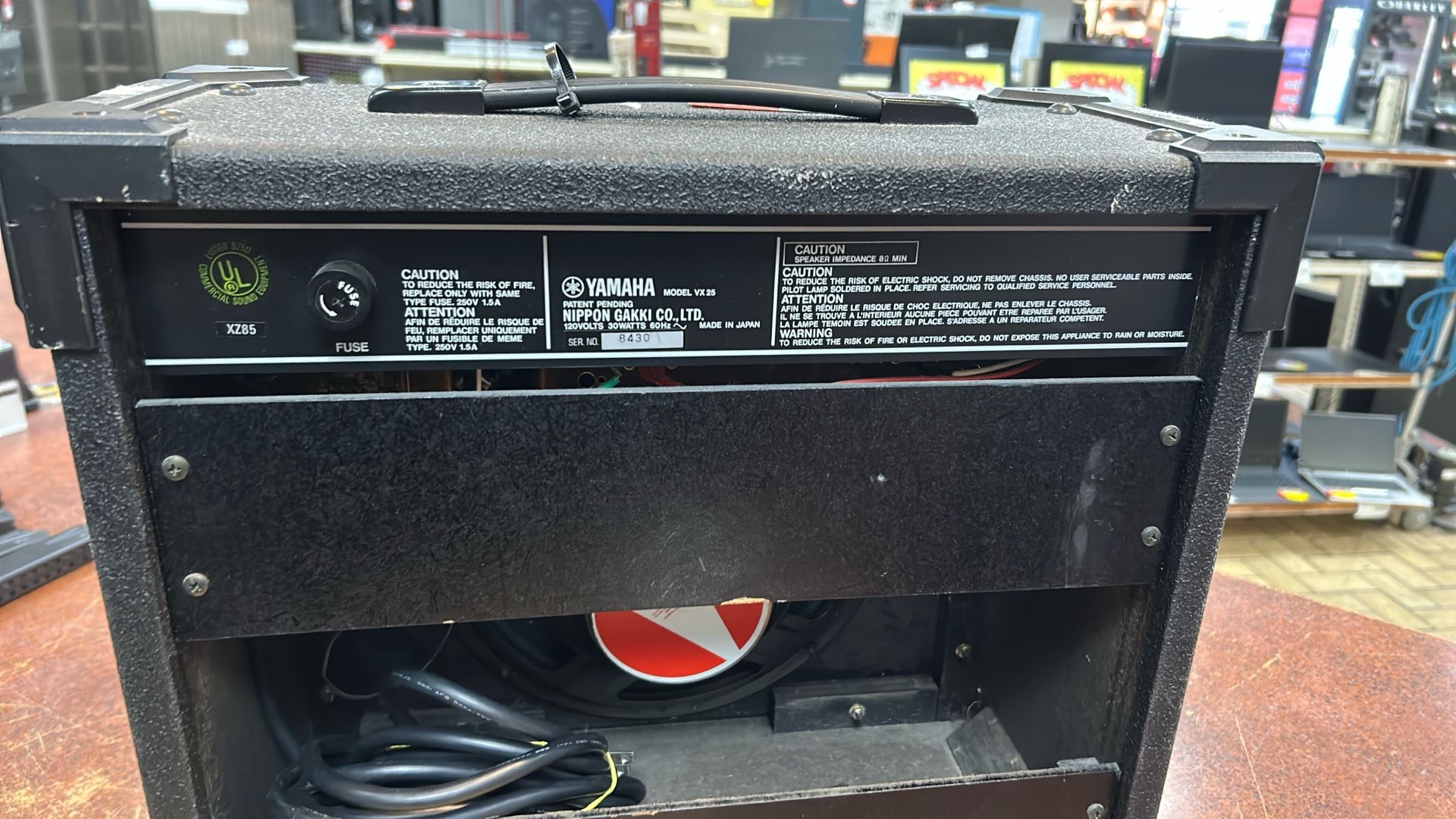 Yamaha VX25 Amplifier