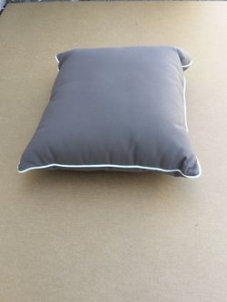 Cojín de color gris claro suave  para sillas de respaldo