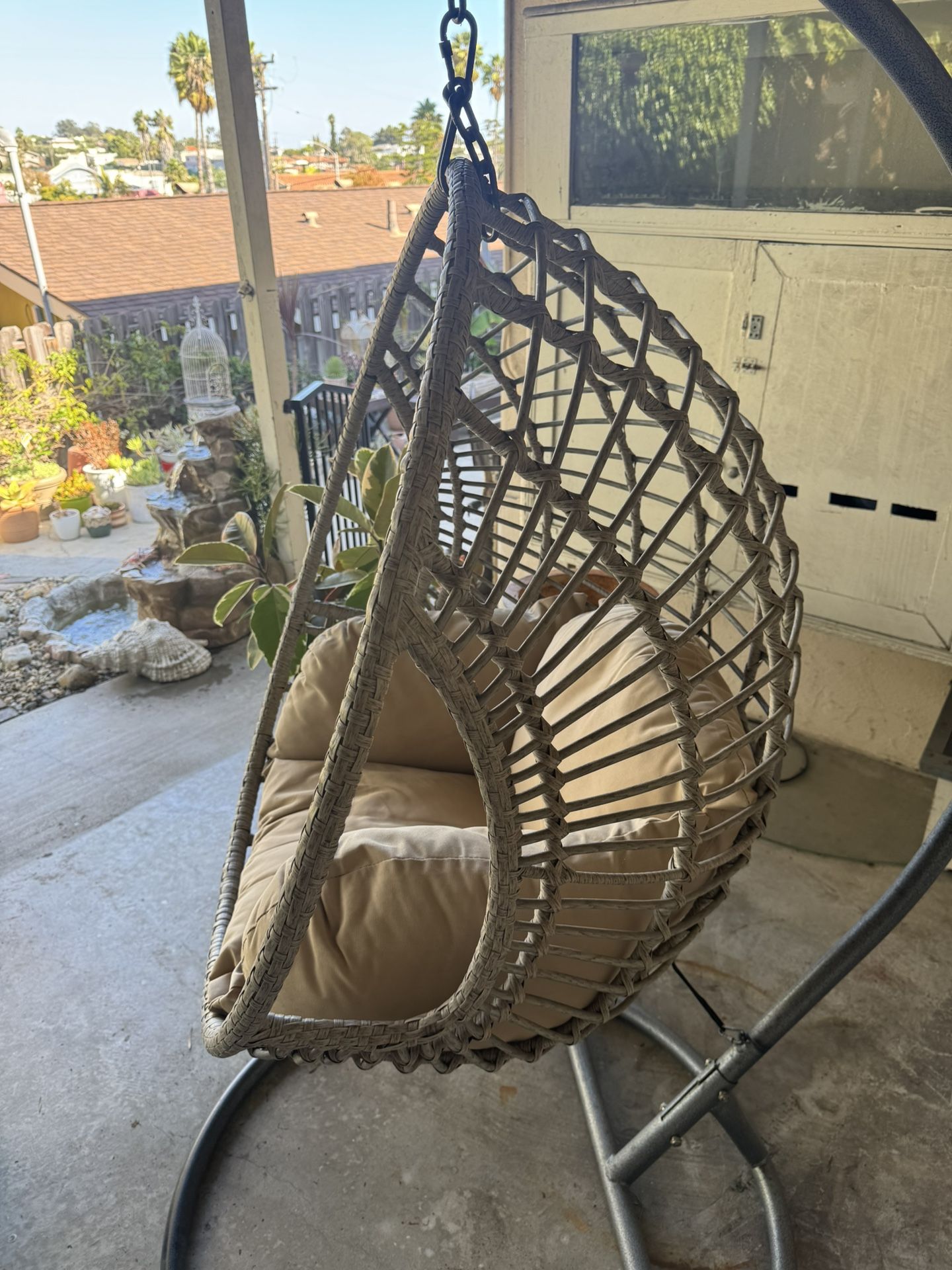 Outdoor Hanging Basket egg Chair - $140 - Santa Monica