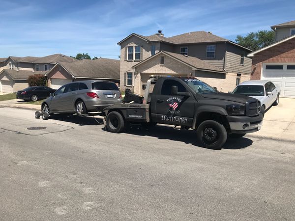 Tow truck for Sale in San Antonio, TX - OfferUp