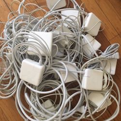 Mac Pro, MacBook and AirMac book charger