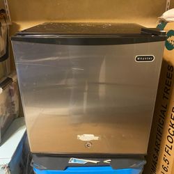 Whynter Mini Freezer