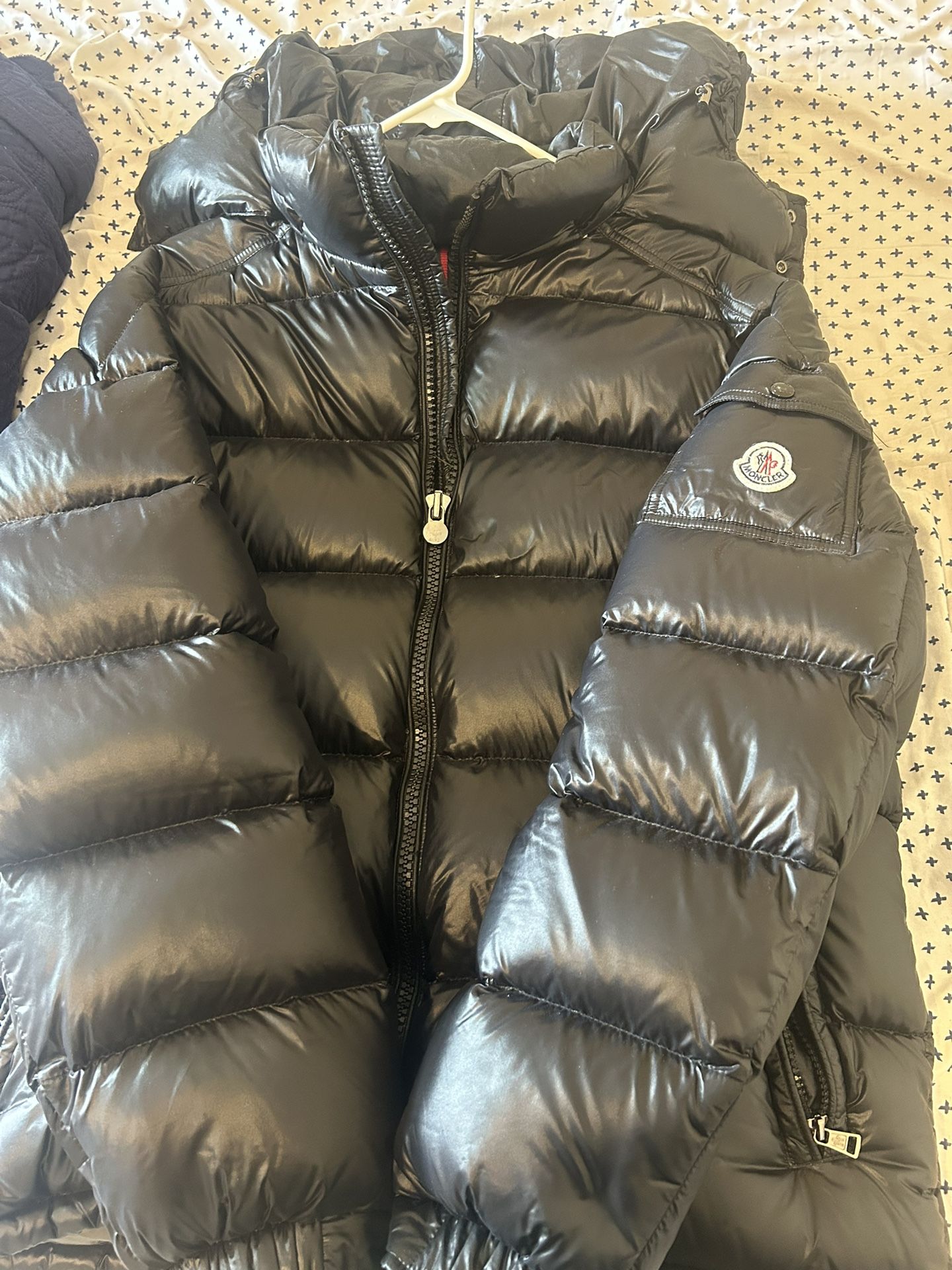MONCLER MAYA SIZE 7