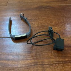 Fitbit w/ Charger