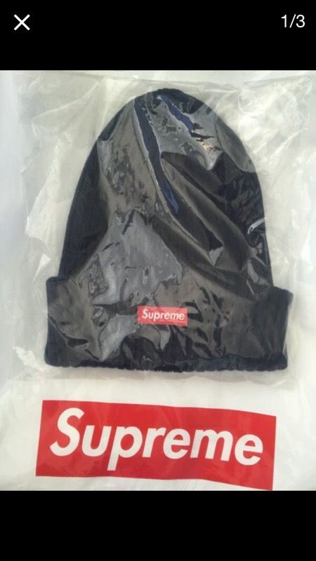 Supreme navy ribbed beanie