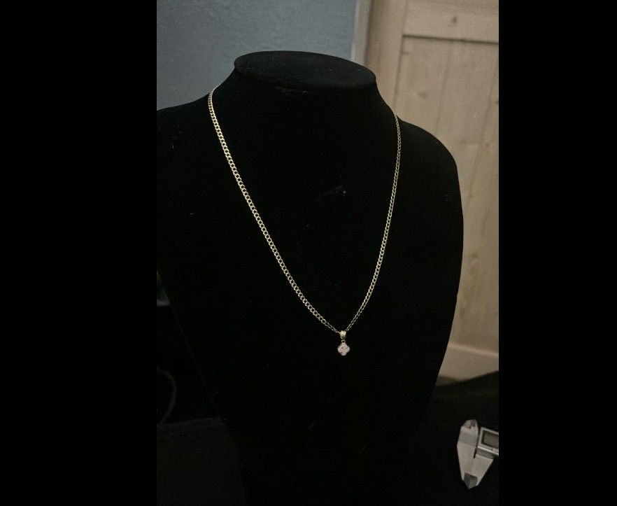Gentle necklace