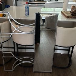 Glass entry table 