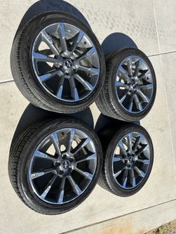 05-14 Mustang Wheel Set