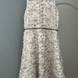 NEW Beautiful White/Gold Flower Girl/Party Dress