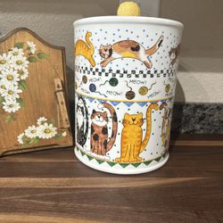 Vintage Cat Cookie/Treat Jar