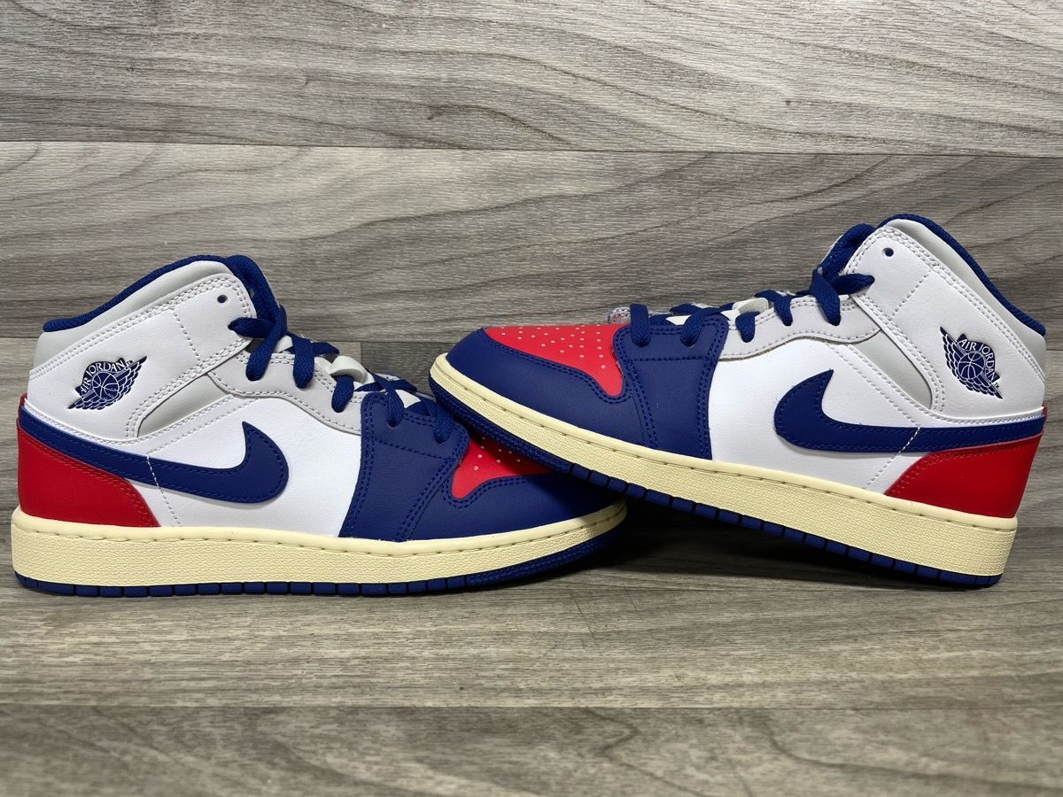 Nike Air Jordan 1 Mid GS Sneakers – White Blue Red 7Y (A1D028364)