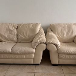 2 pieces italian leather sofa.very good condition.