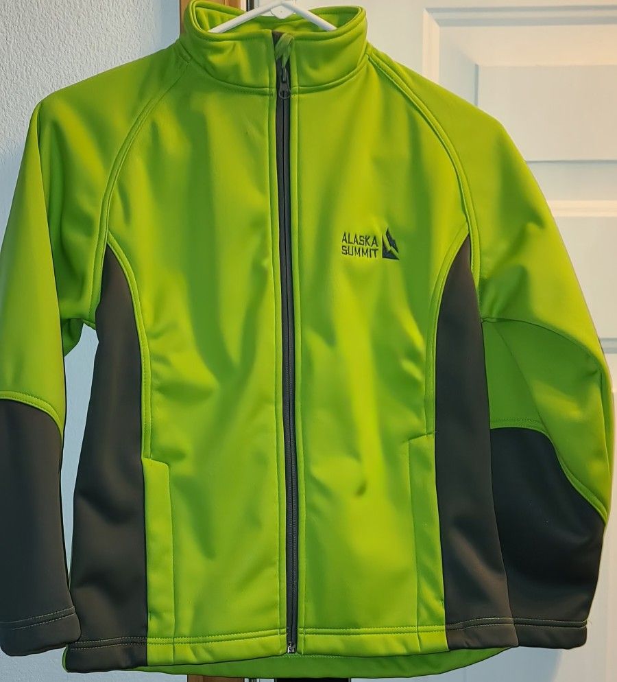 Alaska Summit Fleece Jacket Boys Youth Large. Bought for $40 in Alaska, never worn.