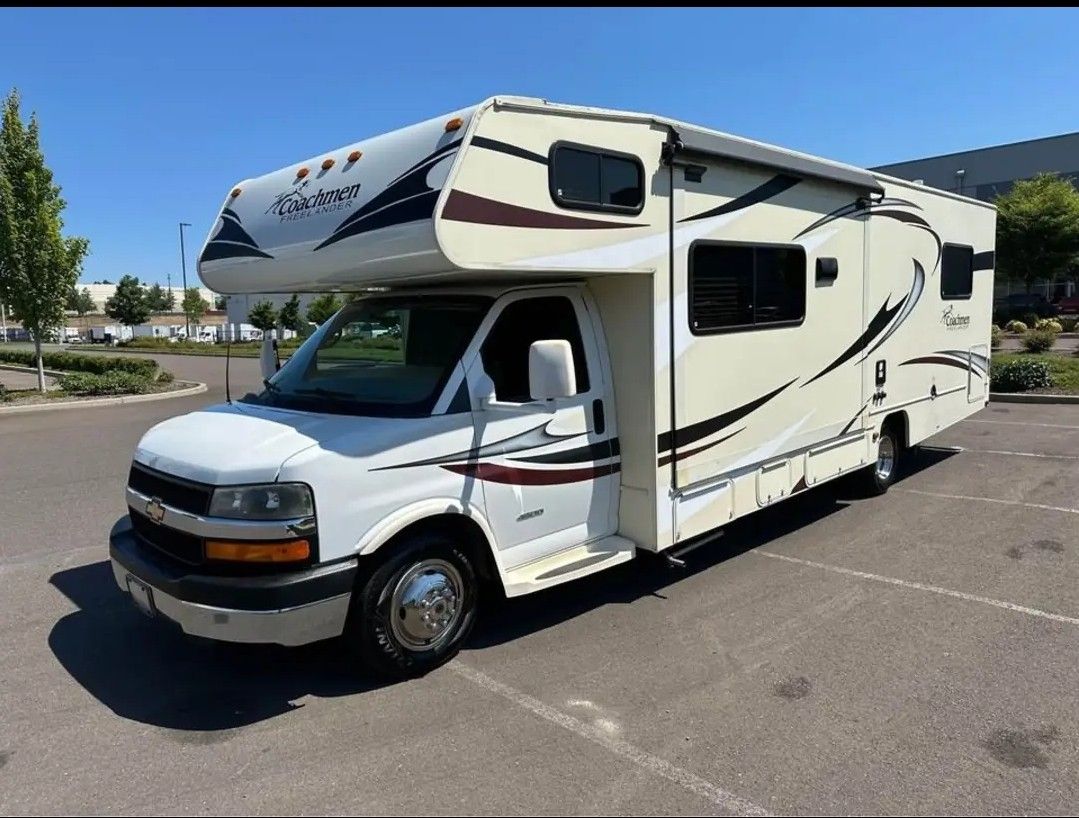 2015 Coachmen Freelander 29ks