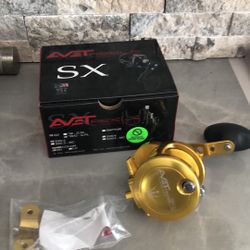 AVET SX 5.3 G2 GOLD Saltwater Fishing Reel RIGHT HANDED-NEW with BOX!! 