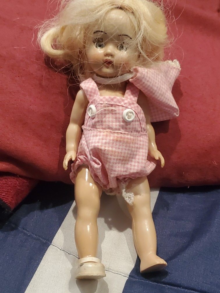 OLD VINTAGE DOLLS