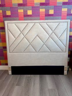 WEST ELM Queen Upholstered Nailhead Headboard