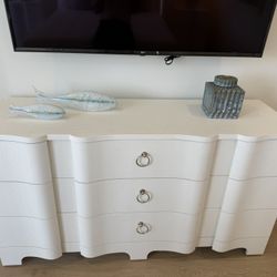 Gorgeous Bedroom Can Be Yours 