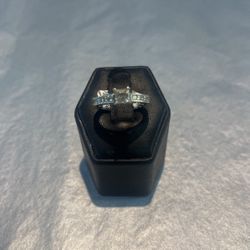 Women’s Ring 14k