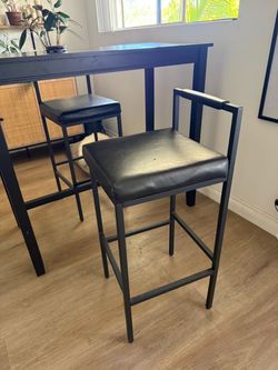 Black tall dinning table