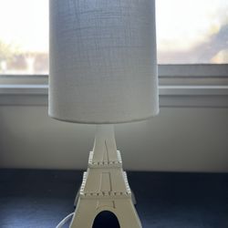 Cute White Eiffel Tower Lamp With Lamp Shade