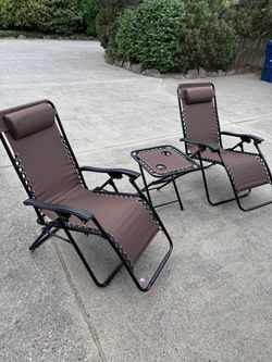 New Zero Gravity Chairs and Table