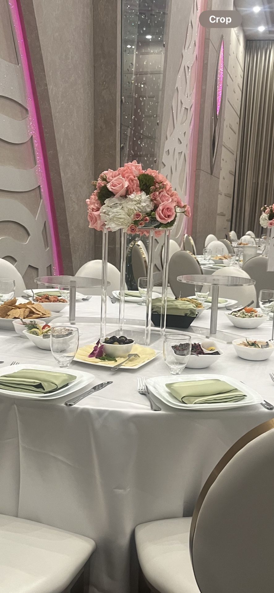 Clear Centerpiece Stands