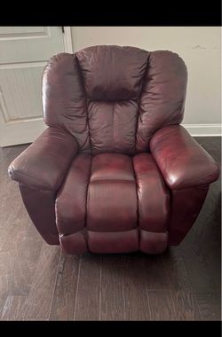 La-Z-Boy Maverick power wall recliner