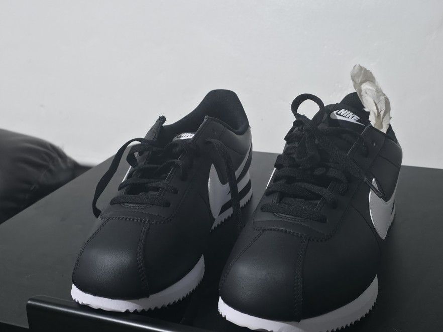 Nike Cortez 11.5 New