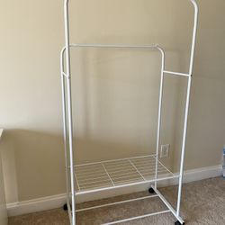 portable clothing rack