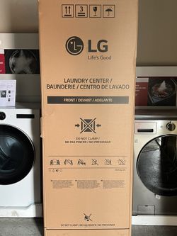 LG WashTower Stacked SMART Laundry Center 4.5 Cu.Ft. Front Load Washer & 7.4 Cu.Ft. Gas Dryer in Nature Green w/ Steam