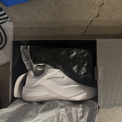 Shai 001 Converse Clean Slate White size 11.5