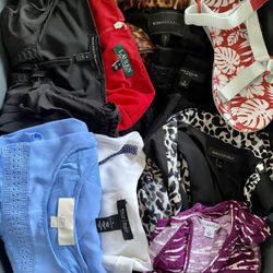 Women’s Clothing Liquidation Over $2500 MSRP - 30 Piece Lot