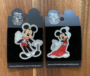 Disney Mickey & Minnie Pin Set