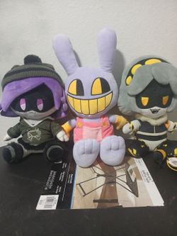 Jax, Uzi and V plushies.