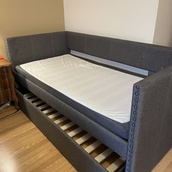 Day Bed For Sale