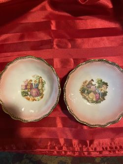 Pair Of 5 Inch Bowls