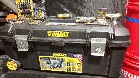 DeWALT 120 Piece Set
